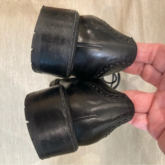 STUART WEITZMAN Sz 9 made in Spain Wingtip Lace Up Oxfords Shoes - Picture 6 of 12